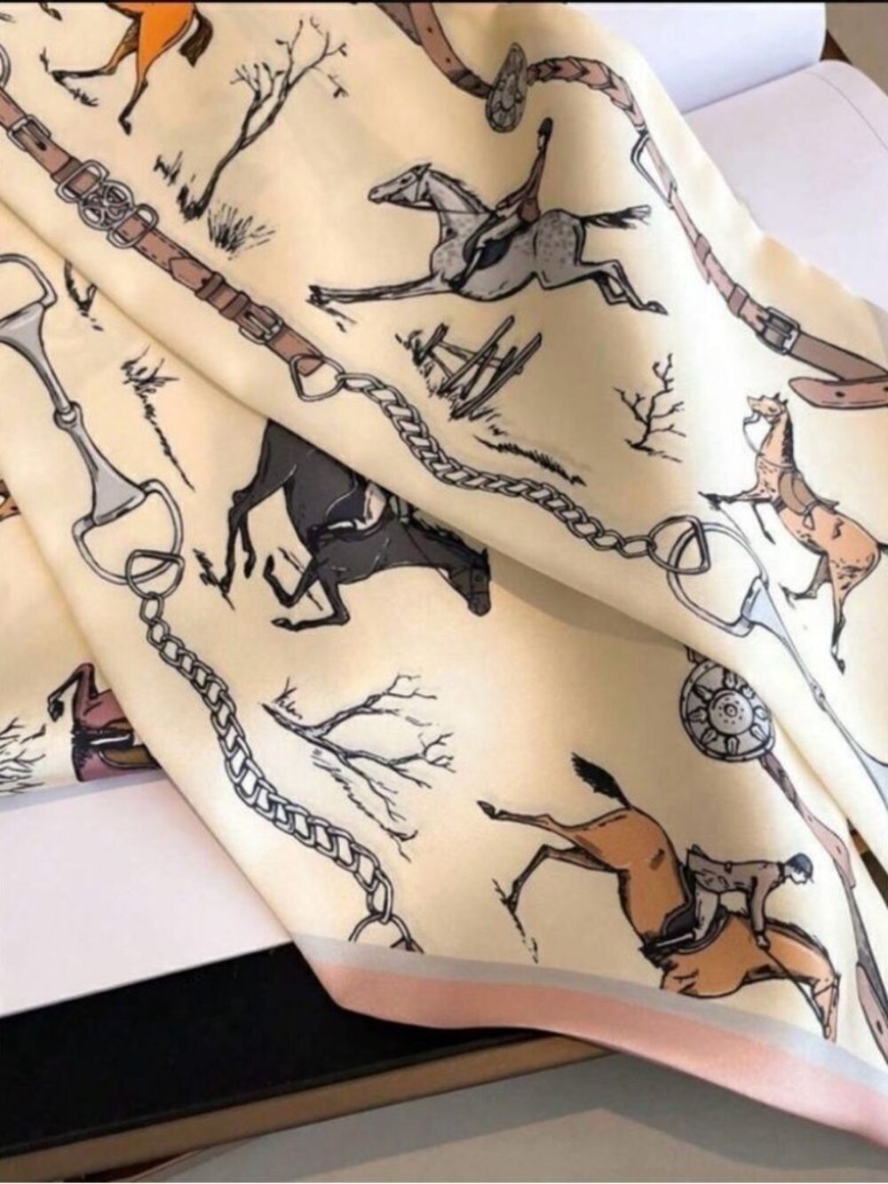 Horsescarf N763